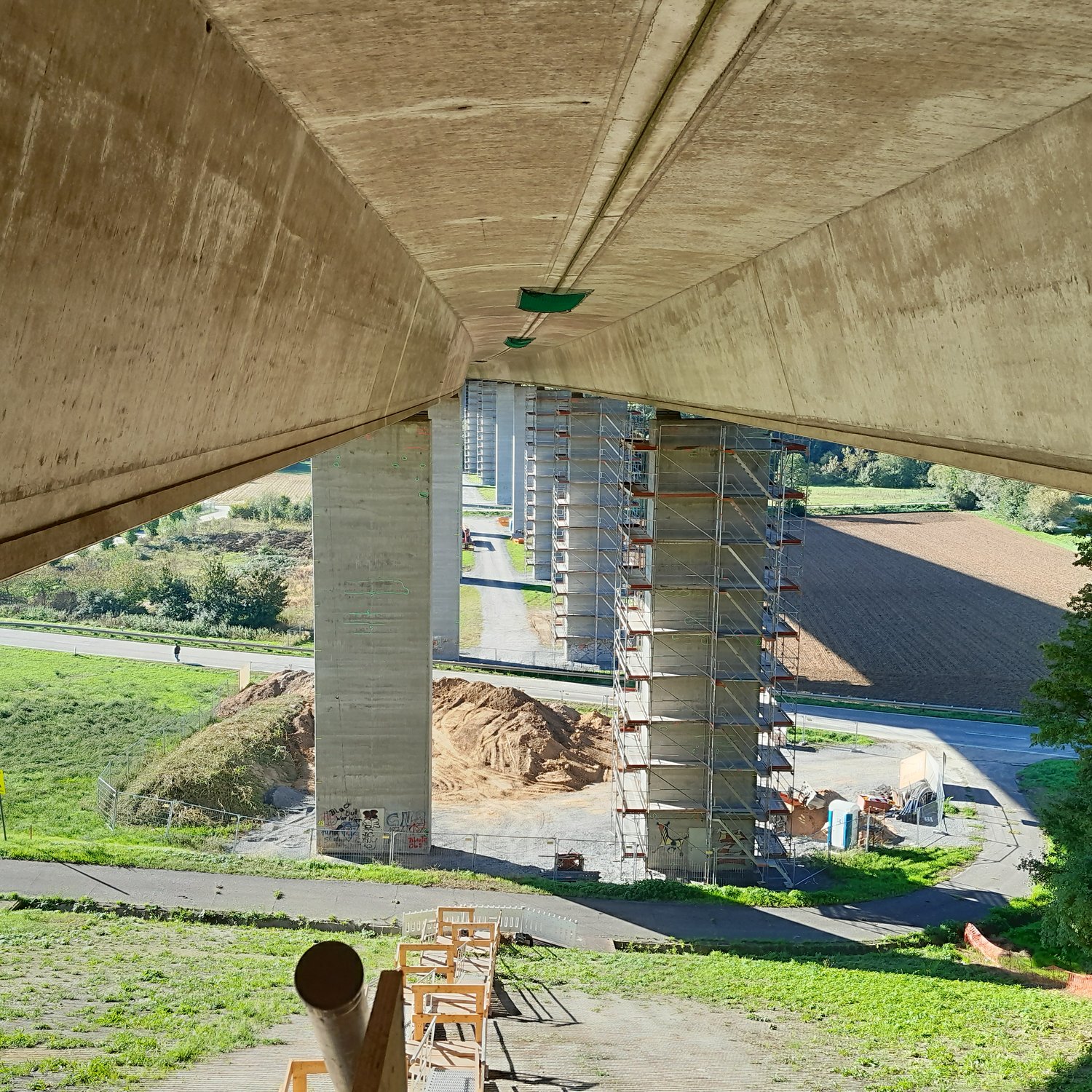 Brückenunterbau mit mehreren Brückenpfeilern